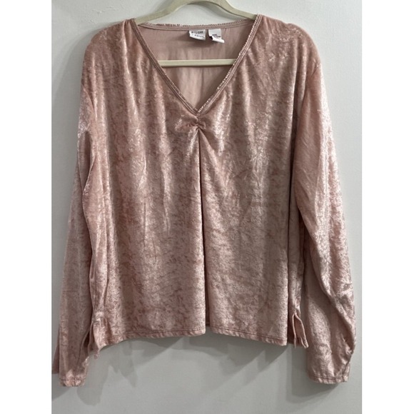 Gilligan & O'Malley Tops - Gilligan & O'Malley Size 3XL Pink Velour Velvet Top V-Neck Classic Holiday Fairy